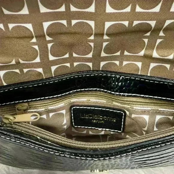Liz Claiborne New York Convertible Strap Purse.
Black - Picture 6 of 8
